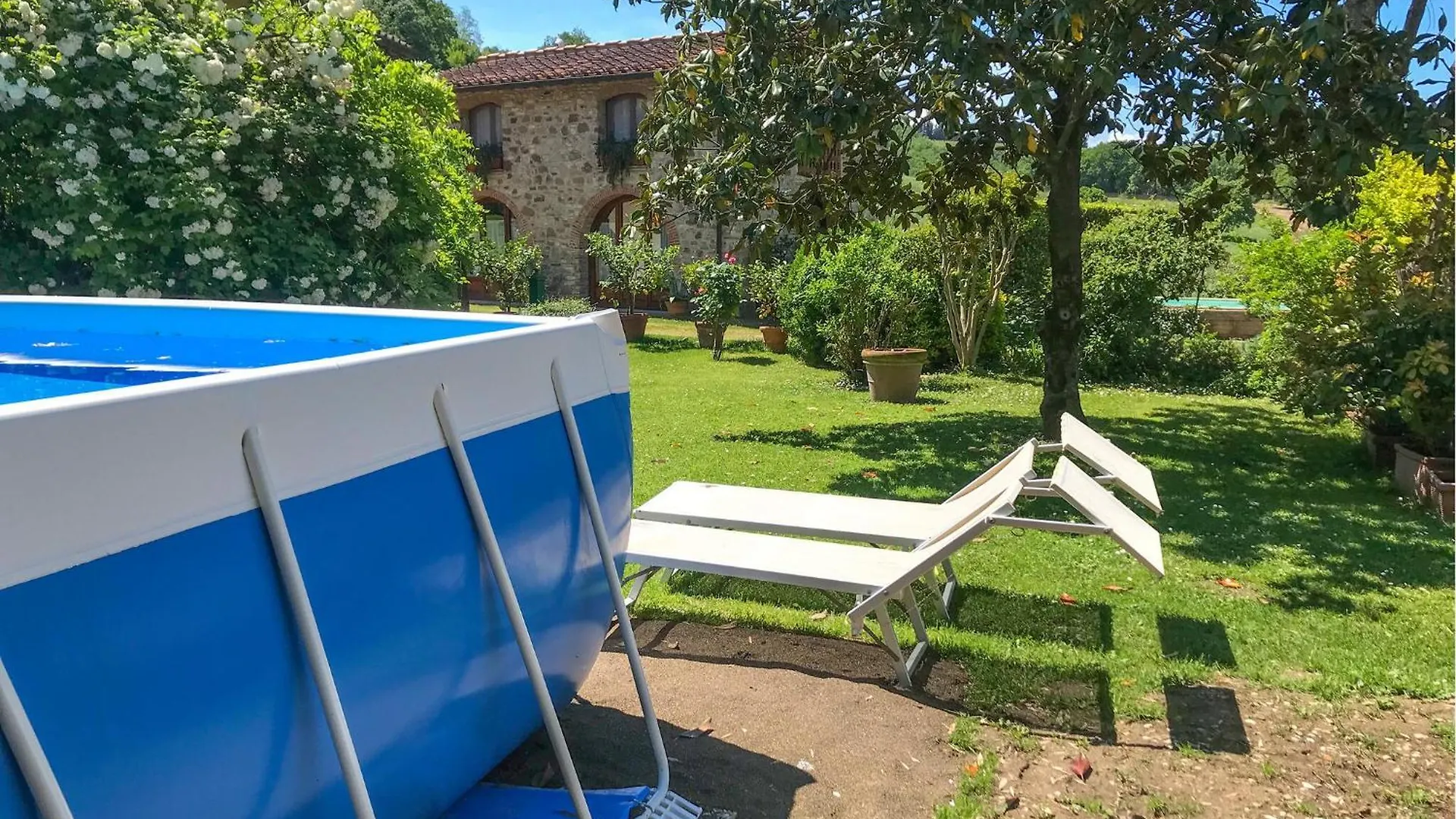 Cozy Apartment In Molino Del Piano With Kitchen location