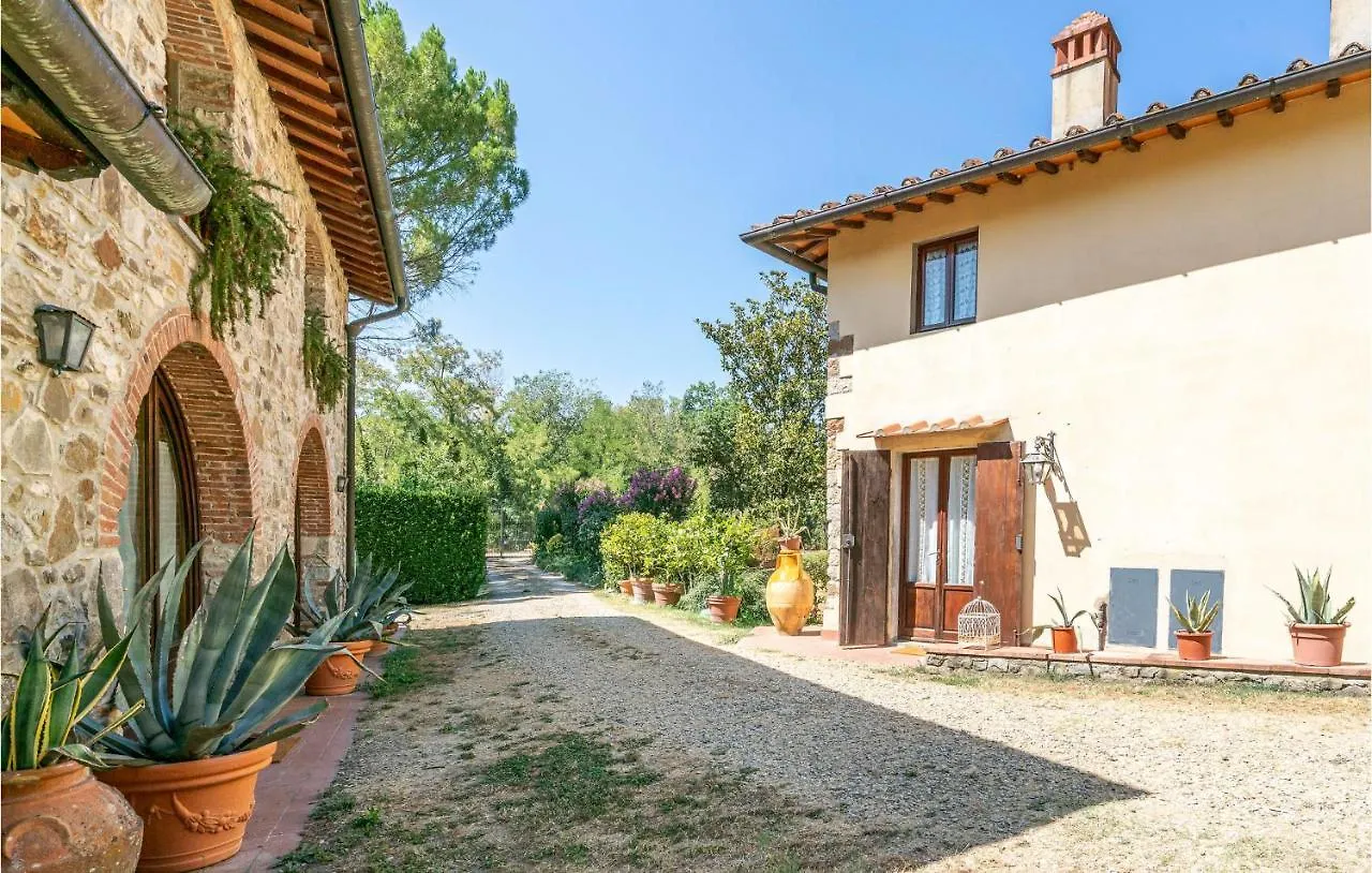 Cozy Apartment In Molino Del Piano With Kitchen Italy