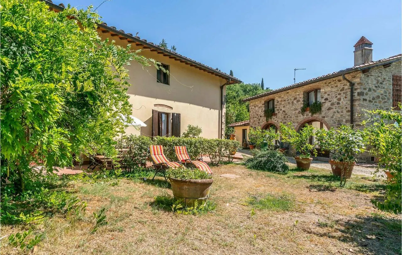 Cozy Apartment In Molino Del Piano With Kitchen Italy