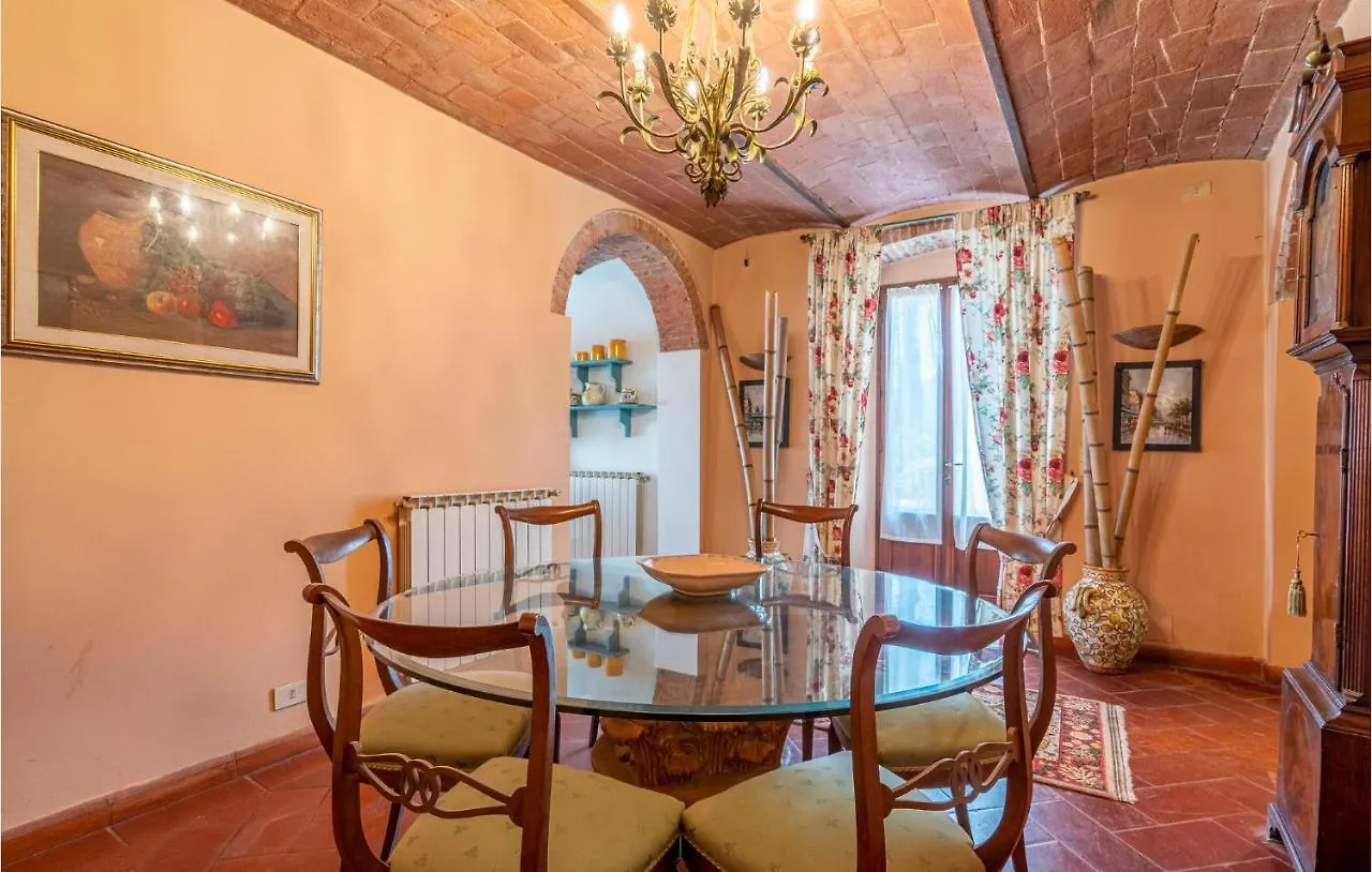 Cozy Apartment In Molino Del Piano With Kitchen