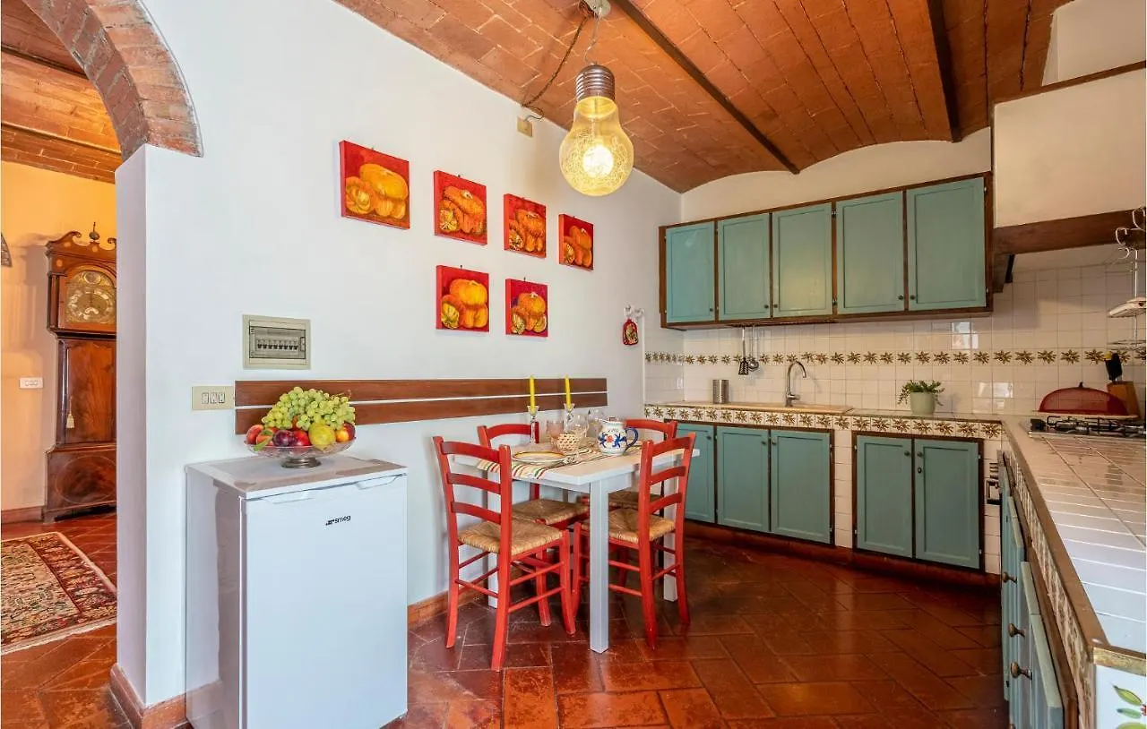 Cozy Apartment In Molino Del Piano With Kitchen