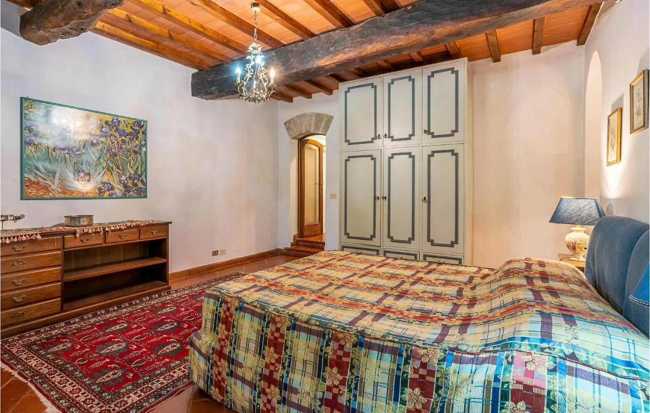 Cozy Apartment In Molino Del Piano With Kitchen